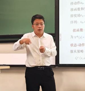 王小刚